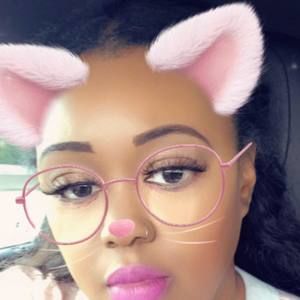 Meet your Posher, Ayshia